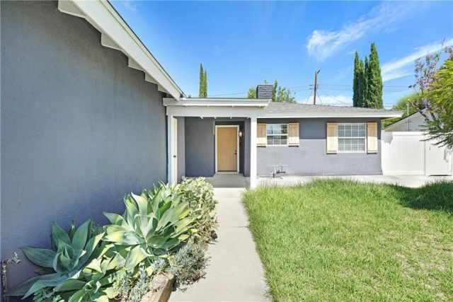 23931 Bessemer Street, Woodland Hills, CA 91367