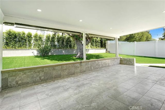 23931 Bessemer Street, Woodland Hills, CA 91367