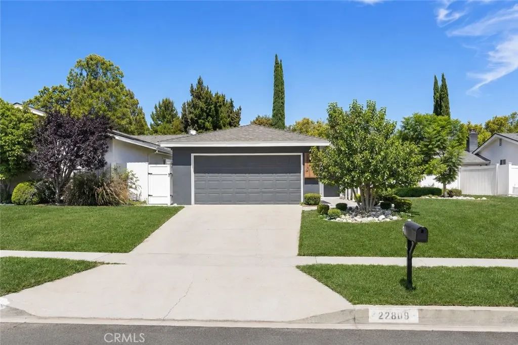 23931 Bessemer Street, Woodland Hills, CA 91367
