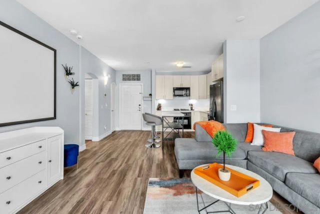 525 11th Ave 1208, San Diego, CA 92101