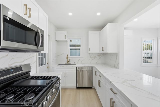 1211 Cole, Los Angeles, CA 90038