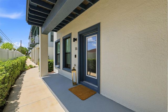 946 HIGHLAND AVENUE 16, Dunedin, FL 34698