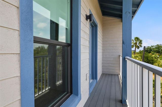 946 HIGHLAND AVENUE 16, Dunedin, FL 34698