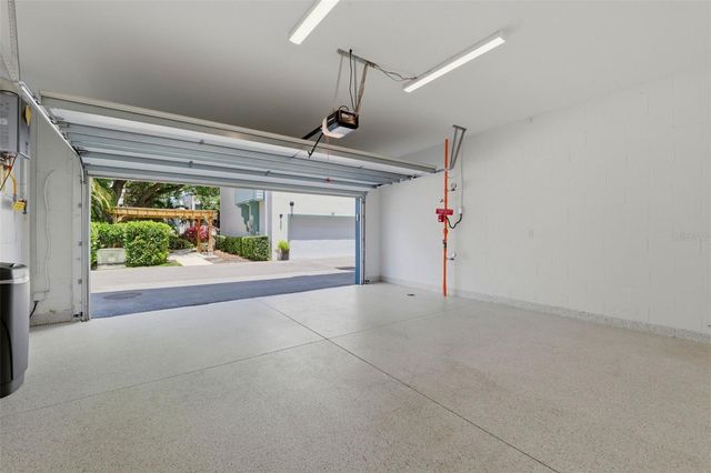 946 HIGHLAND AVENUE 16, Dunedin, FL 34698