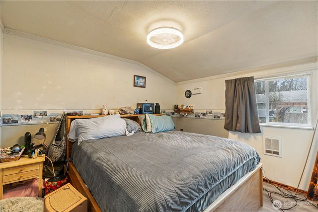 212 E Jefferson Street, Napavine, WA 98565