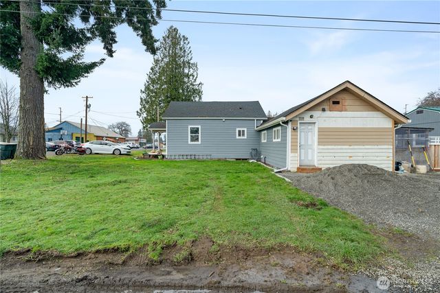 212 E Jefferson Street, Napavine, WA 98565