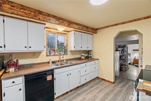 212 E Jefferson Street, Napavine, WA 98565