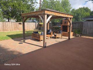 4862 Creekbend Drive, Houston, TX 77035
