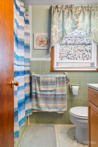 1147 Passaic Avenue, Linden, NJ 07036