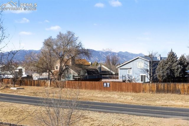 921 N Candlestar Loop, Fountain, CO 80817