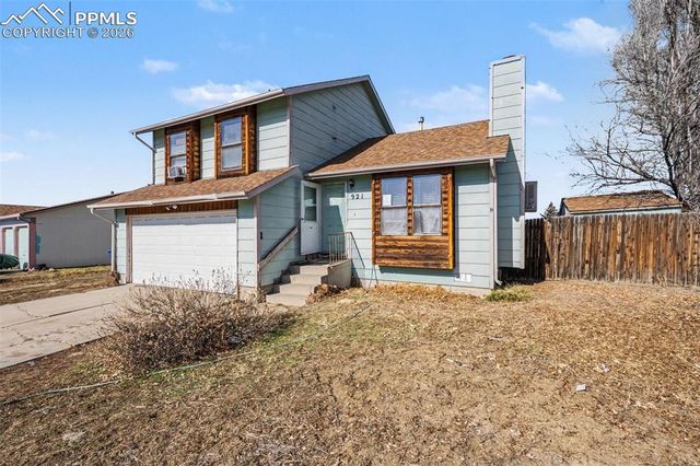 921 N Candlestar Loop, Fountain, CO 80817