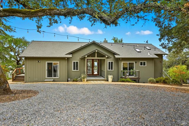 31000 Pine Mountain Rd, Cloverdale, CA 95425