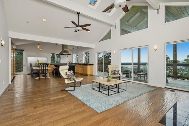 31000 Pine Mountain Rd, Cloverdale, CA 95425