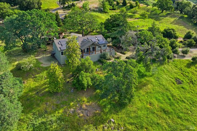 31000 Pine Mountain Rd, Cloverdale, CA 95425