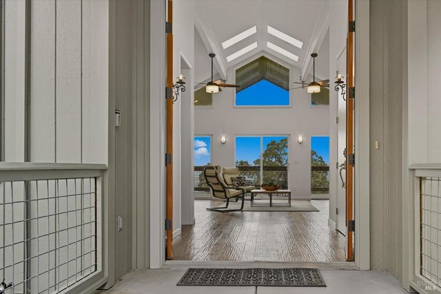 31000 Pine Mountain Rd, Cloverdale, CA 95425