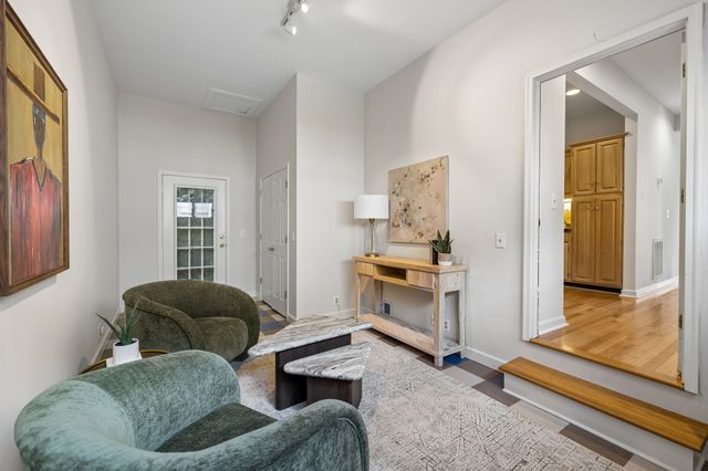 101 Bonnie Briar Ln, Nashville, TN 37212