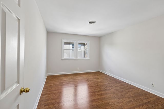 101 Bonnie Briar Ln, Nashville, TN 37212