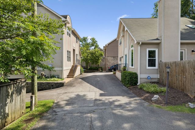 101 Bonnie Briar Ln, Nashville, TN 37212