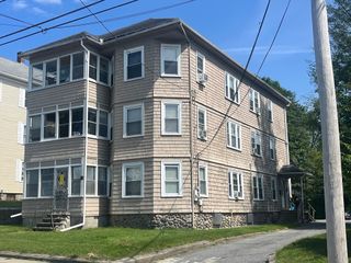 13 Elm Street, Webster, MA 01570