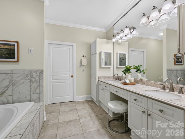 6505 Enclave Place, Charlotte, NC 28277
