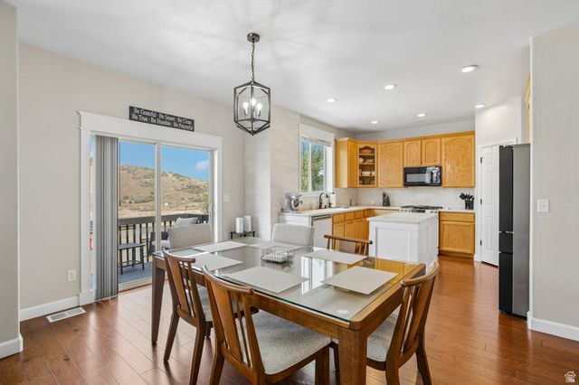 2819 E HIDEOUT CIR, Eagle Mountain, UT 84005