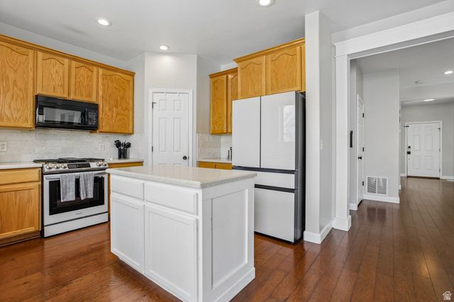 2819 E HIDEOUT CIR, Eagle Mountain, UT 84005