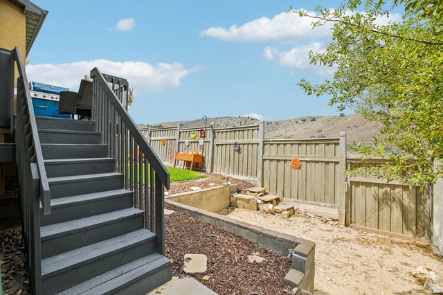 2819 E HIDEOUT CIR, Eagle Mountain, UT 84005