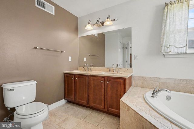 508 BROOK RUN TER, Gilbertsville, PA 19525