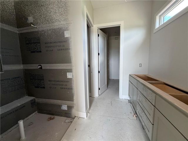 25517 W 114th Terrace, Olathe, KS 66061