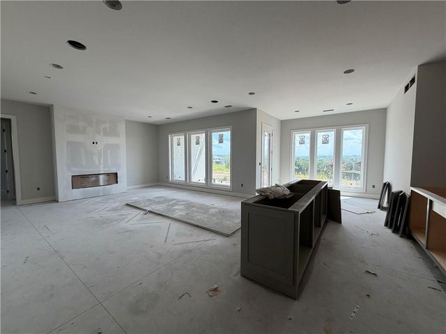 25517 W 114th Terrace, Olathe, KS 66061