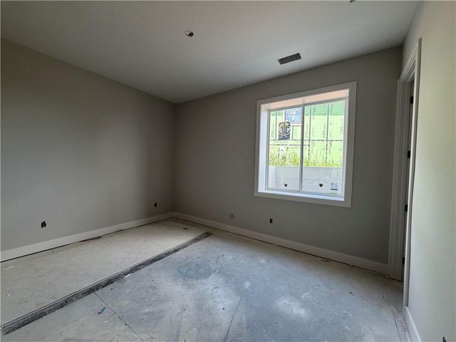 25517 W 114th Terrace, Olathe, KS 66061