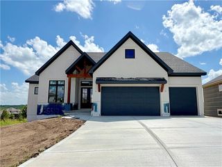25517 W 114th Terrace, Olathe, KS 66061