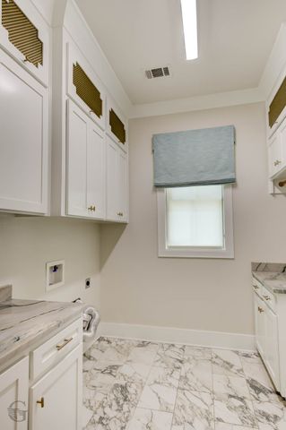 110 Overbrook Lane, Bossier City, LA 71111