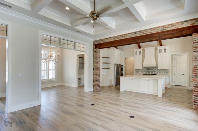 110 Overbrook Lane, Bossier City, LA 71111