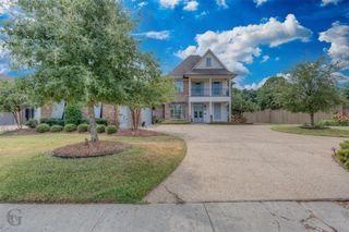 110 Overbrook Lane, Bossier City, LA 71111