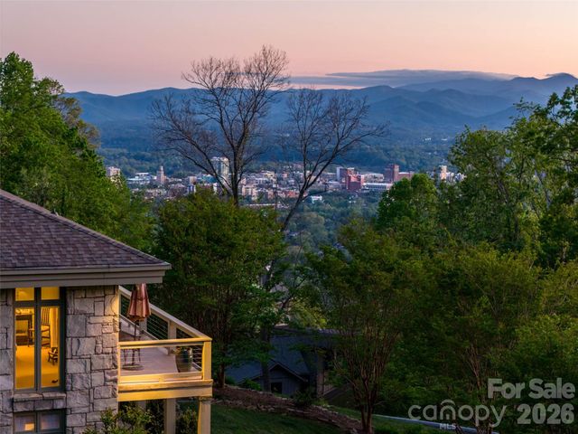 65 Crestwood Road, Asheville, NC 28804