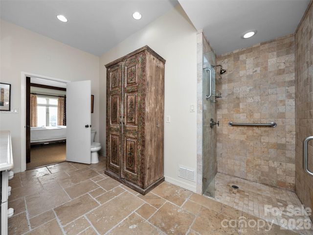 65 Crestwood Road, Asheville, NC 28804