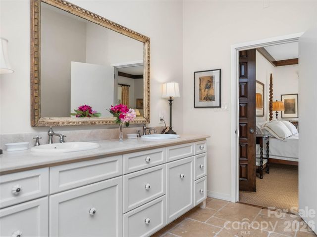 65 Crestwood Road, Asheville, NC 28804