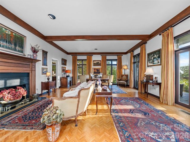65 Crestwood Road, Asheville, NC 28804