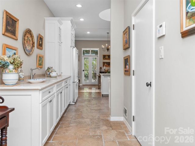65 Crestwood Road, Asheville, NC 28804