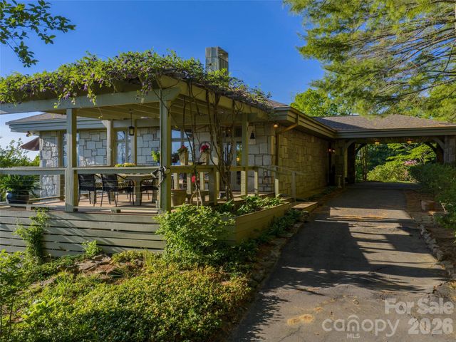 65 Crestwood Road, Asheville, NC 28804