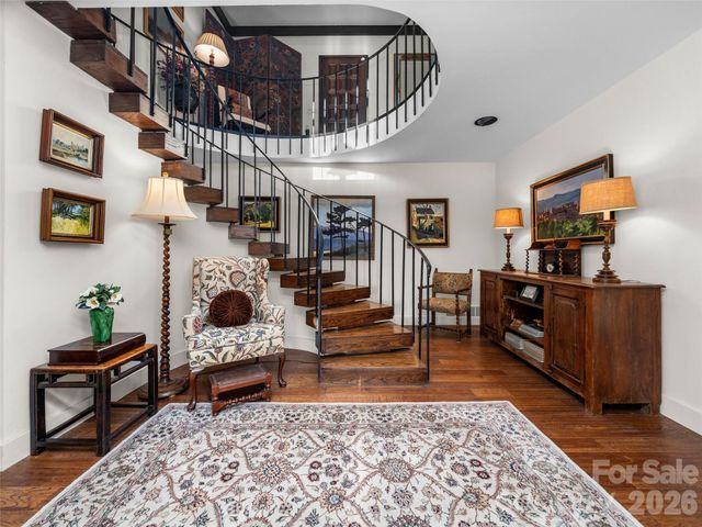 65 Crestwood Road, Asheville, NC 28804