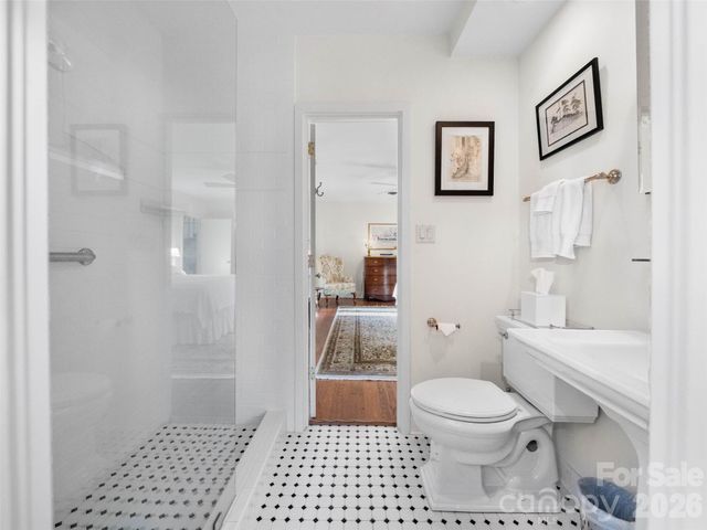 65 Crestwood Road, Asheville, NC 28804