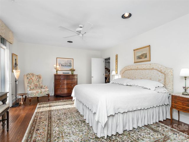 65 Crestwood Road, Asheville, NC 28804