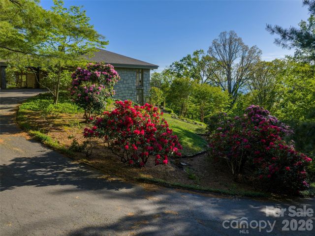 65 Crestwood Road, Asheville, NC 28804