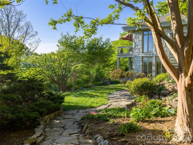 65 Crestwood Road, Asheville, NC 28804