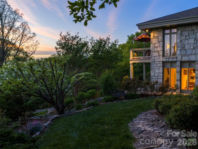 65 Crestwood Road, Asheville, NC 28804