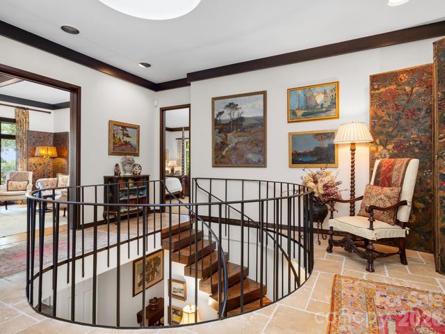 65 Crestwood Road, Asheville, NC 28804