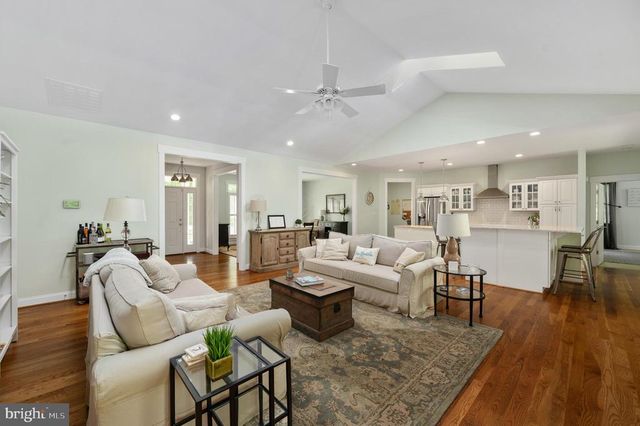 32454 GADSDEN LN, Locust Grove, VA 22508