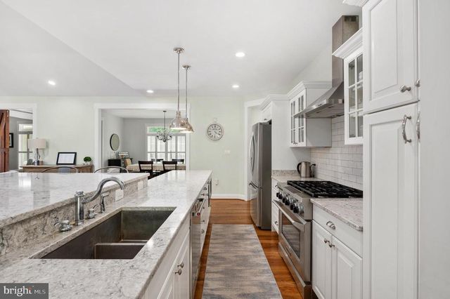 32454 GADSDEN LN, Locust Grove, VA 22508